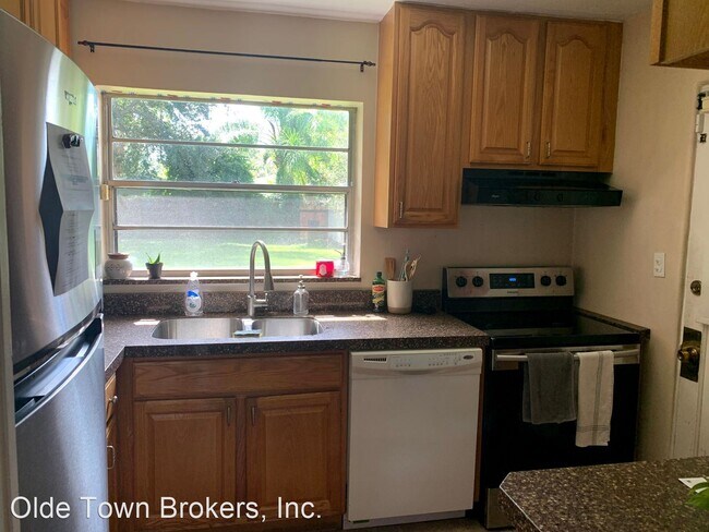 Building Photo - 2 br, 1 bath House - 728 Bryn Mawr