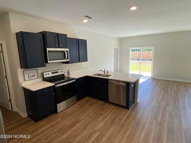 Building Photo - 2067 Bella Pt Dr