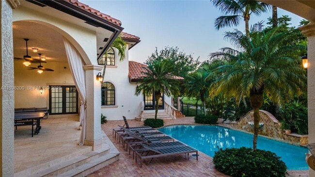 Foto del edificio - 12000 NW 6th St