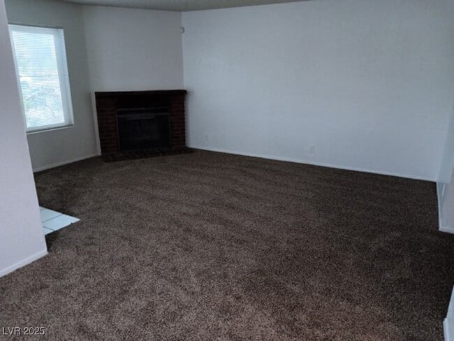 Building Photo - 6201 Bellota Dr
