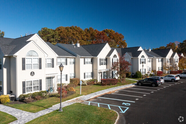 Foto del edificio - Greenview Court at Oakdale