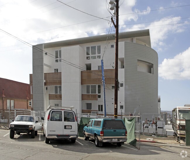 Building Photo - 2234-2244 Brant St