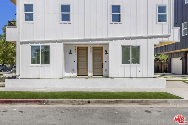 Building Photo - 5050 Cleon Ave