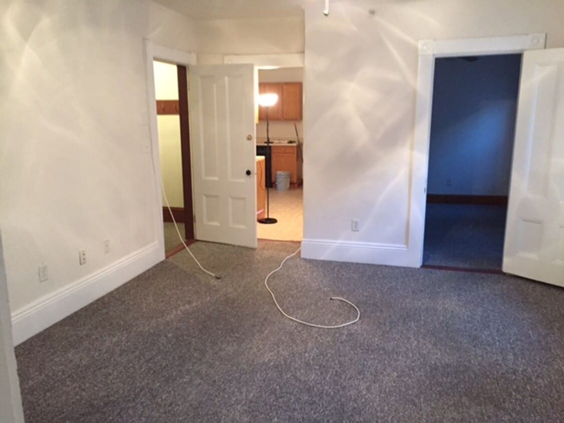 Primary Photo - 23 Bow St