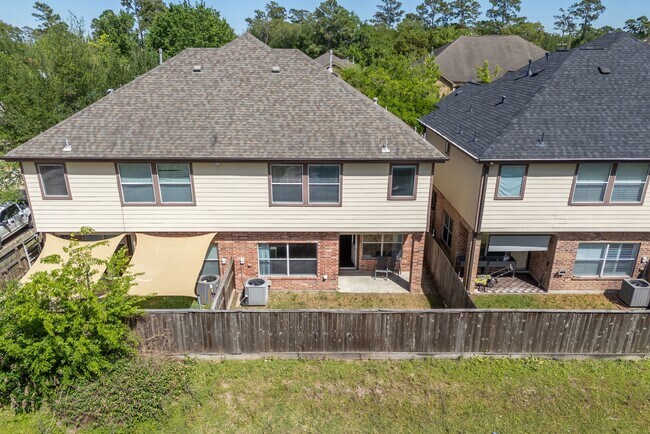 Foto del edificio - 5227 Brinkman Ct