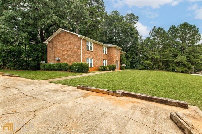 Building Photo - 133 Appleton Blvd