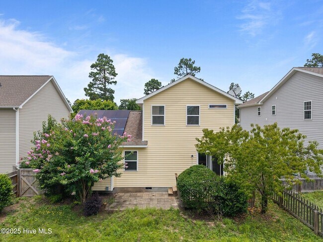Foto del edificio - 123 Lightwater Dr