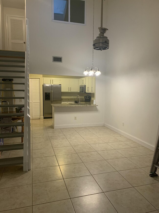 Building Photo - 4212 Palm Bay Cir