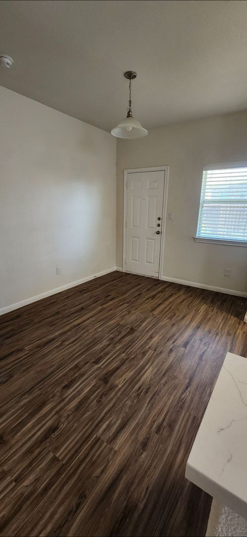 Building Photo - 109 Liberty Pl Cove