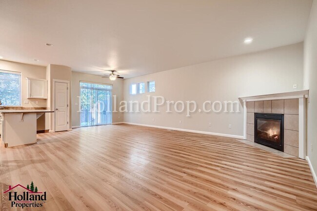 Building Photo - Fantastic Single-Family Home near Downtown...
