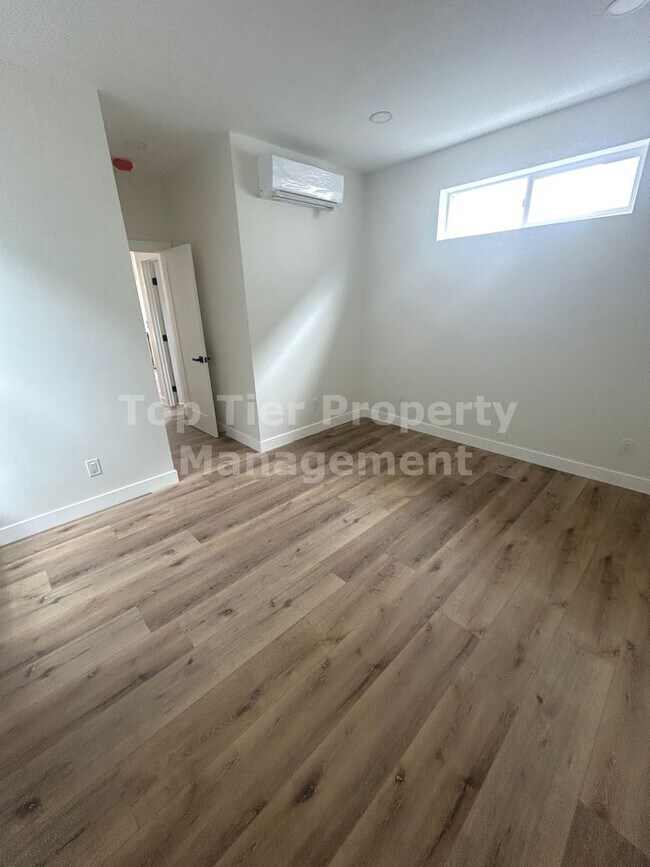 Foto del edificio - **BRAND NEW - 1 bed, 1 bath Unit in the Heart of South Park - Available NOW***
