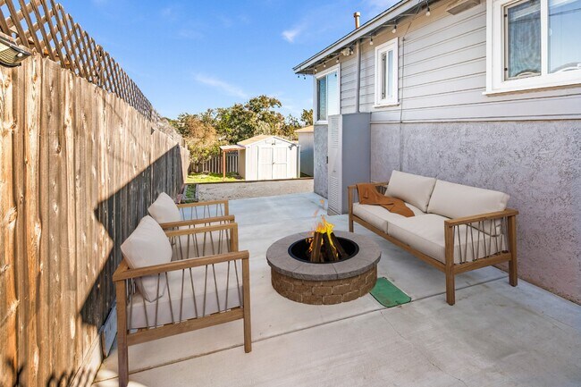 Foto del edificio - Mission Valley/Linda Vista 2 Bed Updated home with mountain views