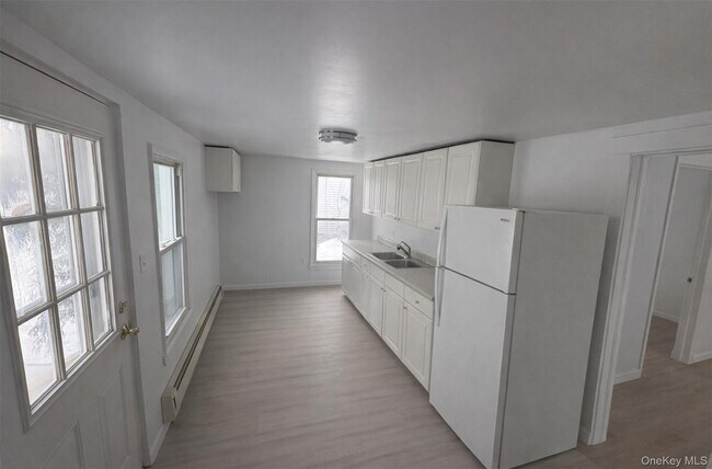 Foto del edificio - 203 W Main St