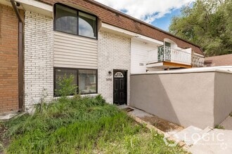 Building Photo - 1498 Lancelot Dr