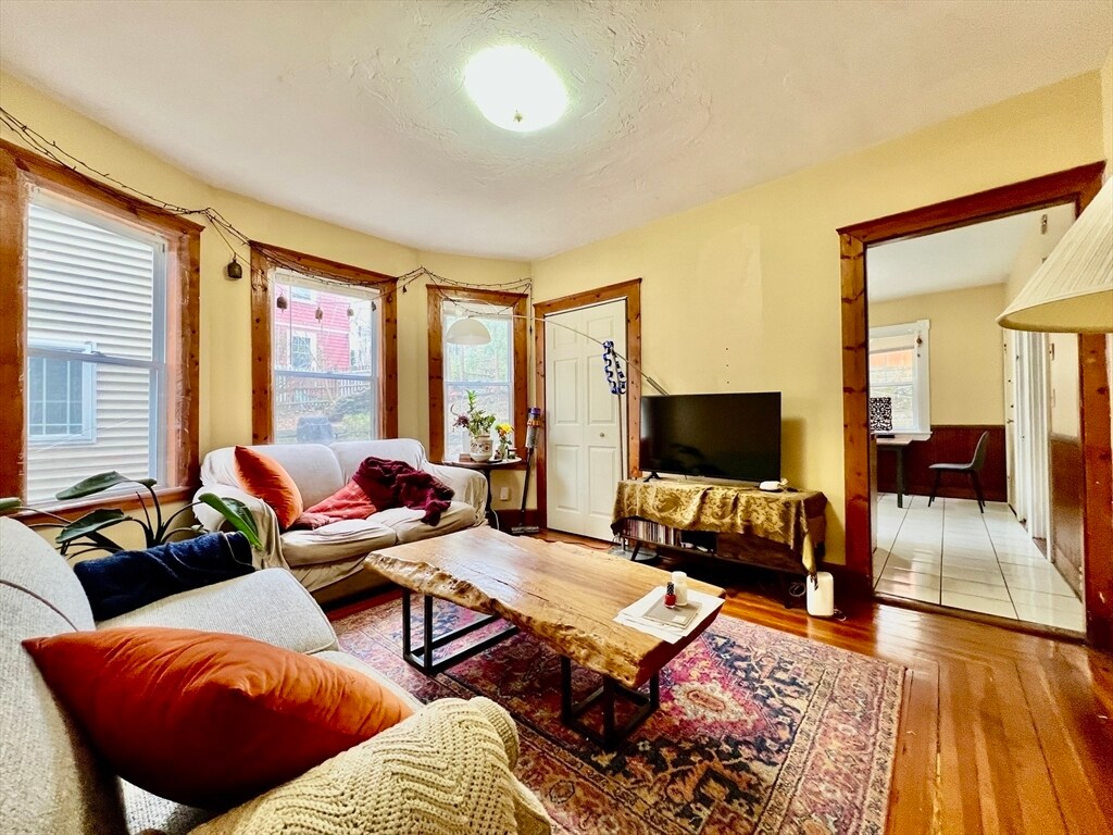 Foto principal - 69 Woodlawn St