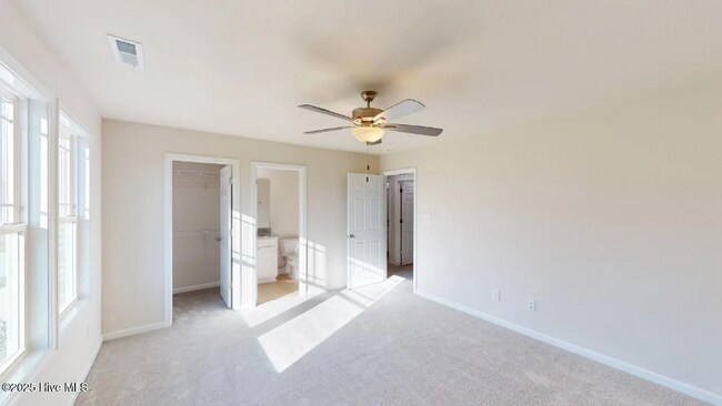 Foto del edificio - 108 Sandy Springs Dr