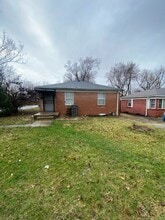 Building Photo - 3030 E 37th St