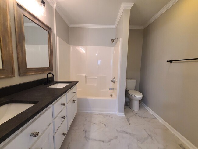 Building Photo - 100 Pinnacle Ln, Easley, SC