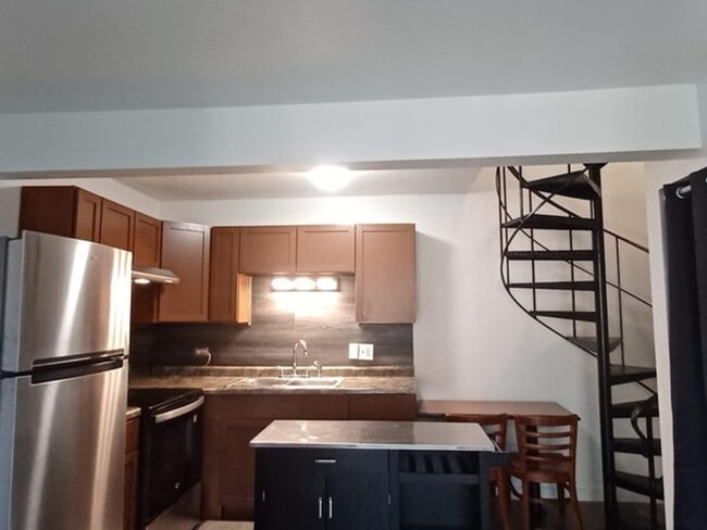 Building Photo - 60 Aspen Colony
