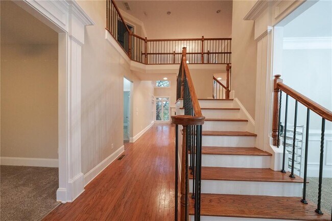 Building Photo - 1949 Point River Dr