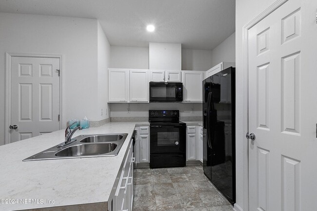 Building Photo - 7919 Merchants Way