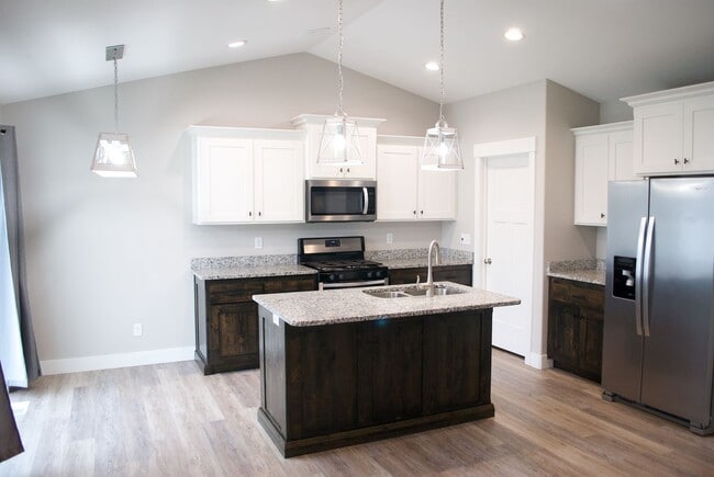 Building Photo - Beautiful 5 Bed, 3.5 Bath Home in Rigby, Idaho!