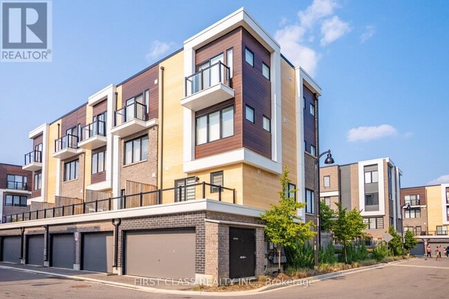 Building Photo - 5-100 Roding St