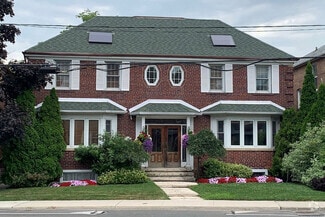 Building Photo - 1230 Avenue Rd