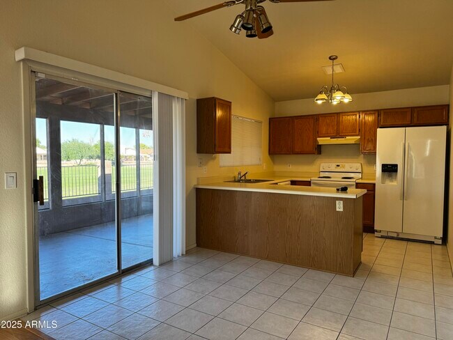 Foto del edificio - 10830 W Diana Ave