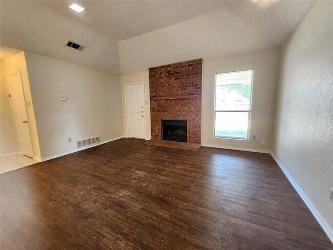 Building Photo - 4513 Tall Meadow Ln