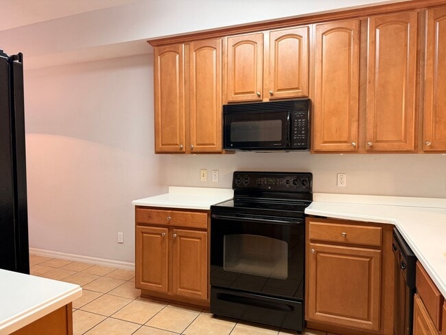 Building Photo - 2/2 in the gated Community of the Verandas at North Shore Golf Club