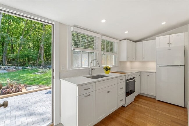 Foto del edificio - 498 Beechwood St