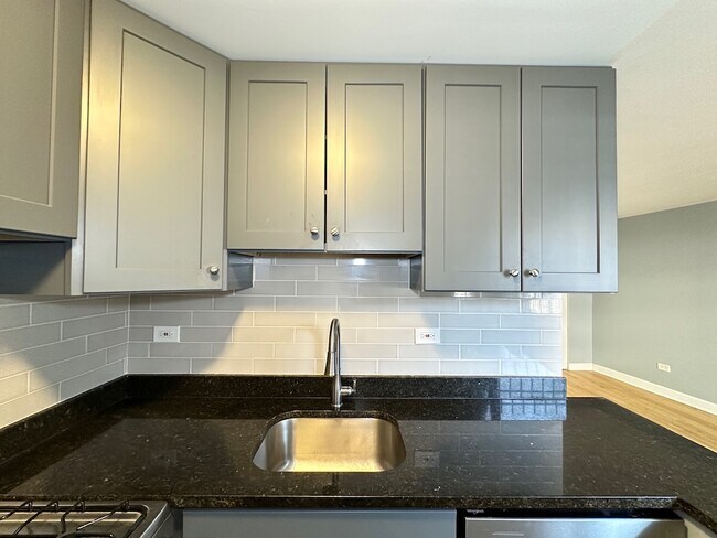 Foto del edificio - 663 W Grace St