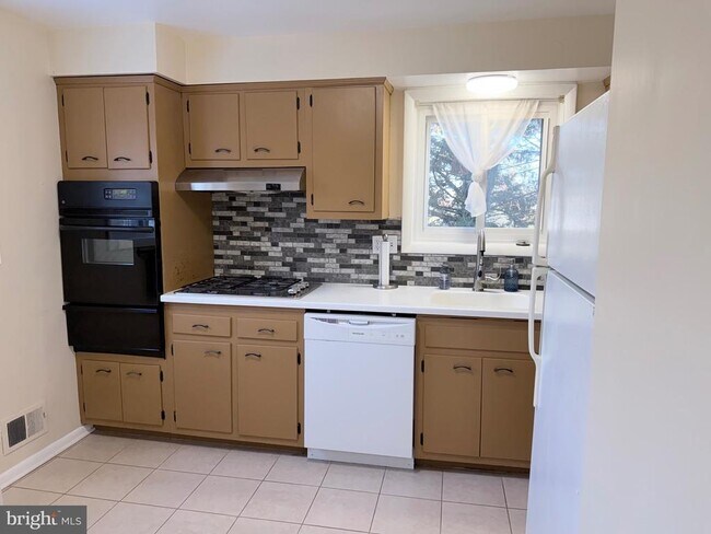 Foto del edificio - 4207 15th St N