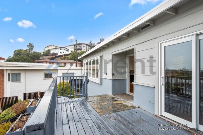 Building Photo - 2420 Edwards Ave