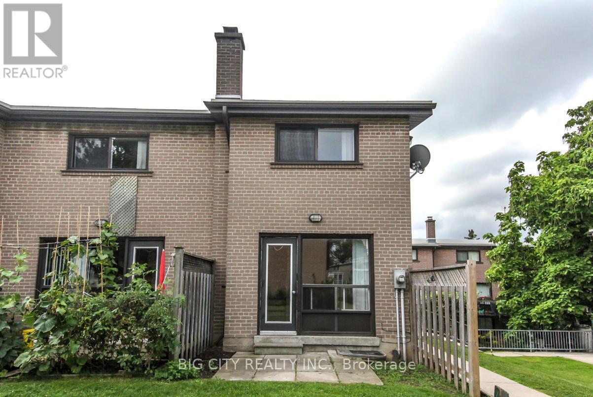 Primary Photo - 3092 Don Mills Rd.