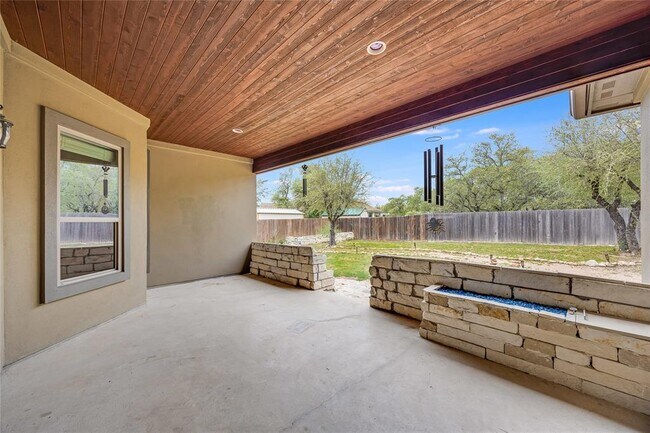 Foto del edificio - 21434 Lakefront Dr