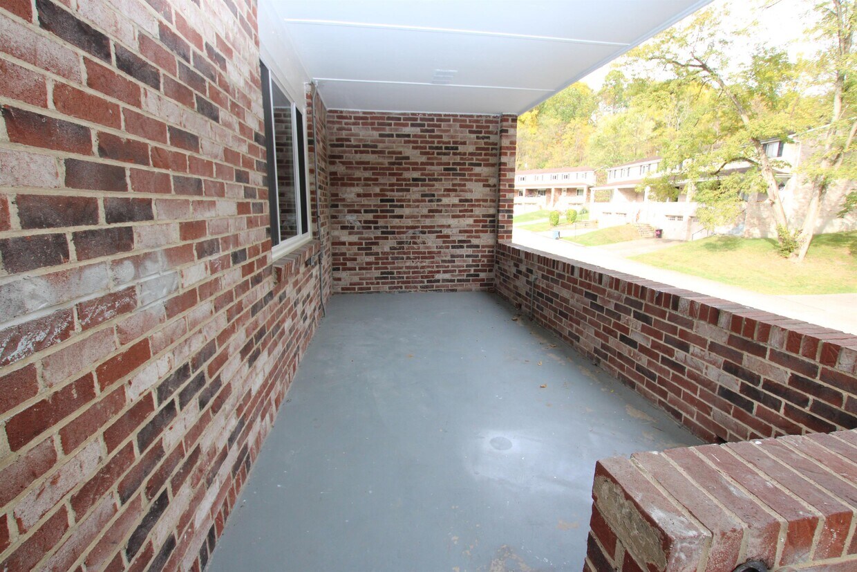 Primary Photo - 149 Bale Dr