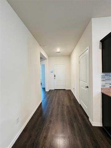 Building Photo - 912 Emerald Gate Dr