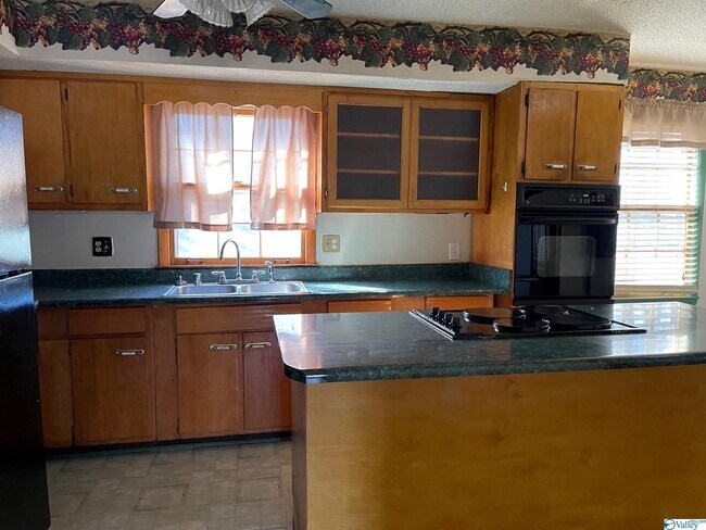 Foto del edificio - 2803 Brett Rd NW