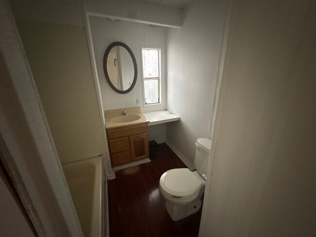 Building Photo - 920 Boardwalk Ln