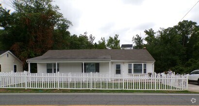 Building Photo - 97 Truslow Rd