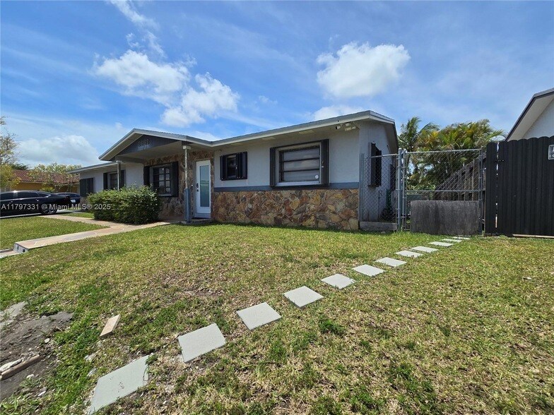 Foto principal - 26162 SW 123rd Pl