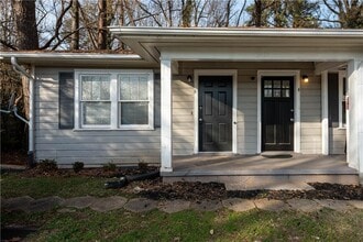 Building Photo - 3454 Rockbridge Rd SW