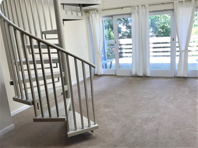 Foto del edificio - 7606 Westward Way