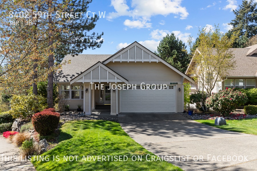 Primary Photo - Airy and bright 3 bed/2.5 bath in Universi...