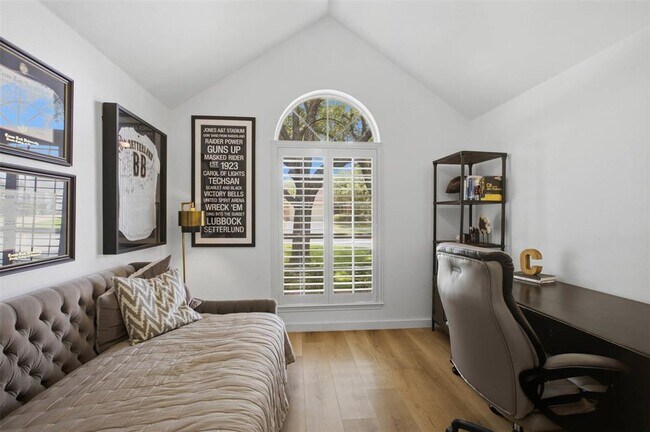 Foto del edificio - 1833 Paradise Ridge Dr