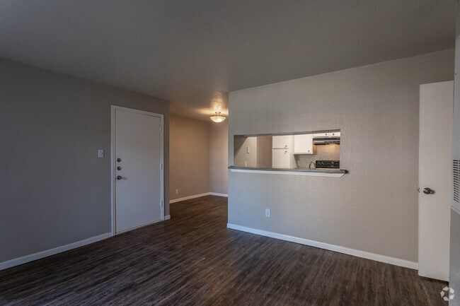 1BR, 1BA - 750 SF - Living Area - Madison Square