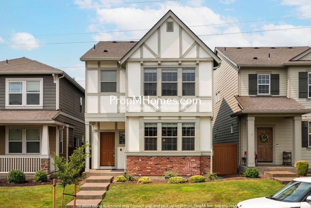 Four Bedroom Home in King City! - Four Bedroom Home in King City!