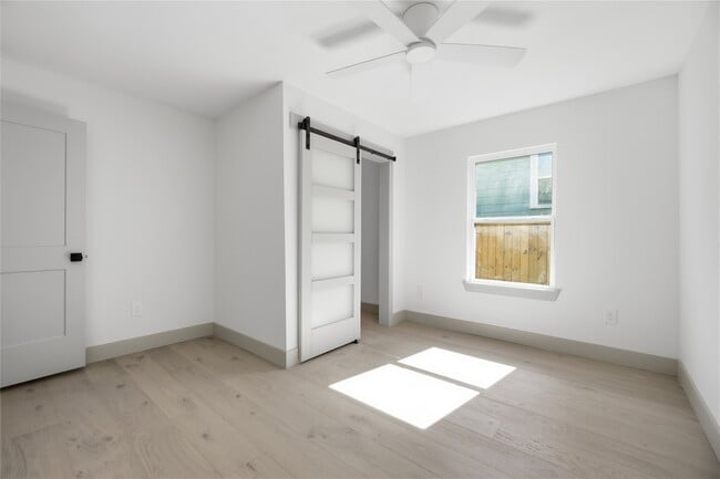 Building Photo - 1415 Tabor St